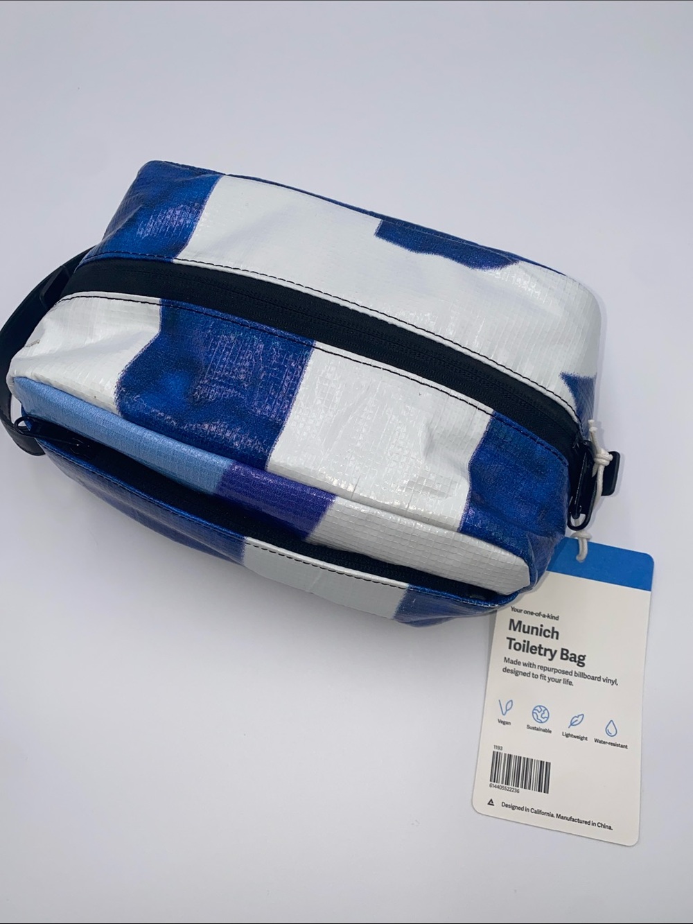 Rareform NWT Munich Toiletry Bag in White & Blue, one of a kind